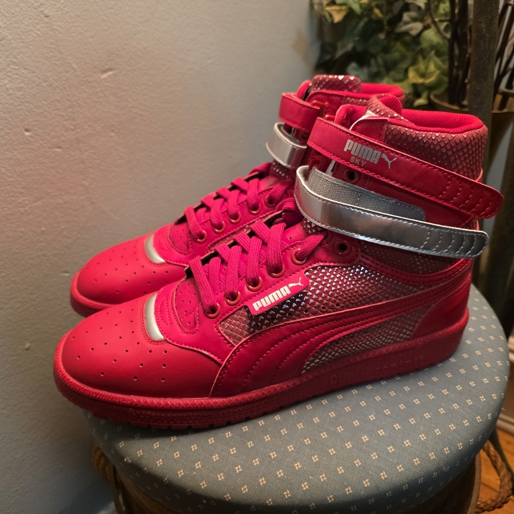 PUMA WOMEN'S "BARBADOS CHERRY" SKY HI II FUTUR MINIMAL SIZE 10 - Picture 2 of 10